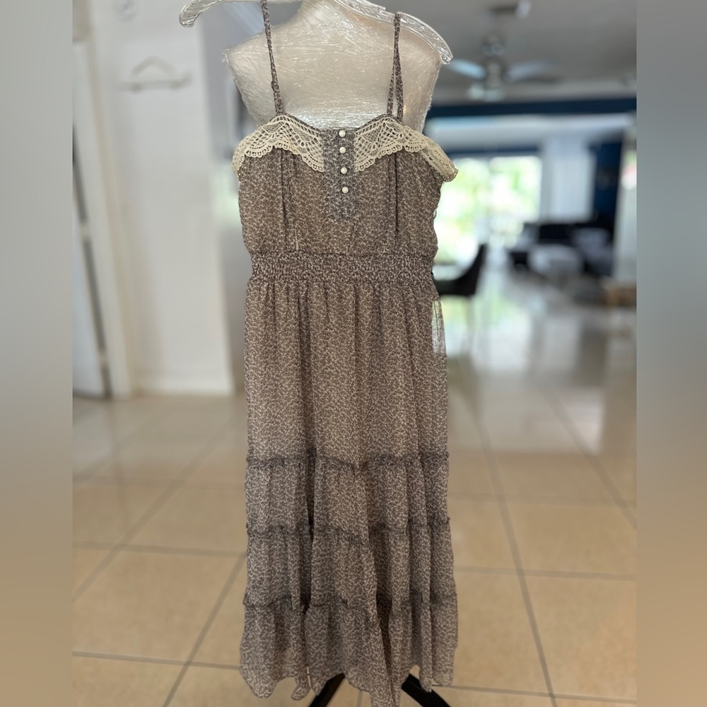 Forever 21 Floral Dress with Cream Lace